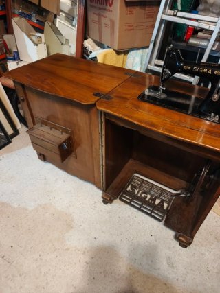Mueble de madera Sigma