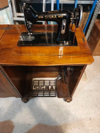 Mueble de madera Sigma