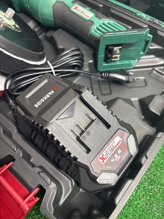 Pulidora Parkside 20V Inalámbrica Starter Set