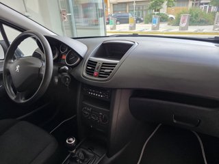 Peugeot 207 2009 Etiqueta C con 158.000Km!!