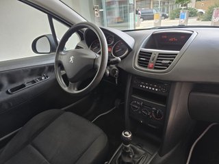 Peugeot 207 2009 Etiqueta C con 158.000Km!!