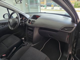 Peugeot 207 2009 Etiqueta C con 158.000Km!!