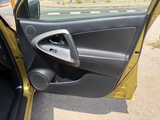 Toyota RAV4 2010