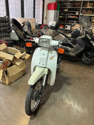 Despiece Honda Scoopy 75 Blanca