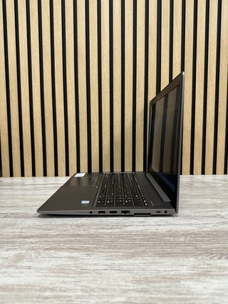 HP ZBOOK 15U G5 i7 16gb 512gb SSD