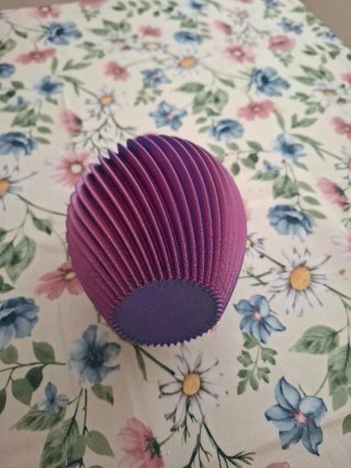 Vaso di design in plastica cangiante