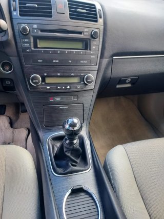Toyota Avensis 2010