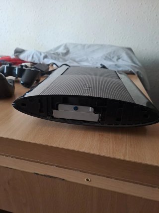 PS3 + 2 mandos + 2 juegos gratis LEER DESCRIPCION.