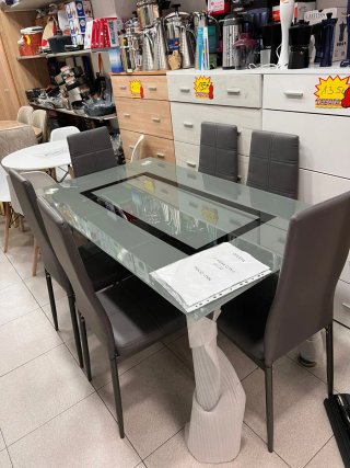Mesa de comedor mármol y metal