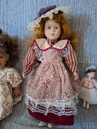 Lote de 6 muñecas,porcelana y gestitos