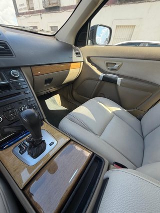 Volvo XC90 2009