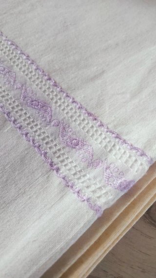 2 federe Ricamo Lilla anni 60/70 lavorate a mano