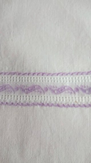 2 federe Ricamo Lilla anni 60/70 lavorate a mano