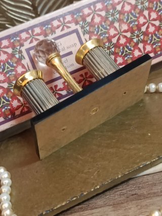 *Salero y pimentero de cristal y oro antiguo nuevo