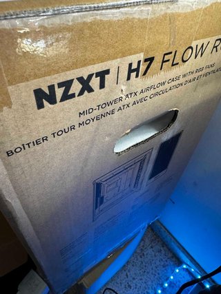 Caja / Torre PC NZXT H7 Flow Blanca