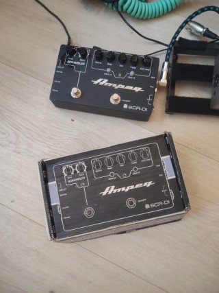 Pedal Bajo Ampeg SCR-DI