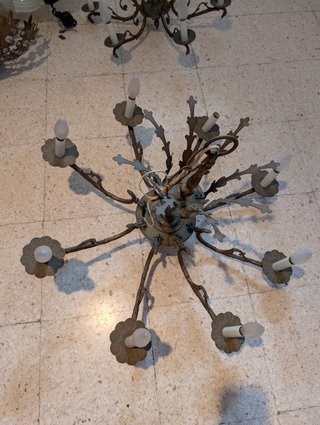 Lámpara araña grande metal y cristal