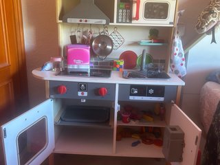 Cocina de juguete con accesorios