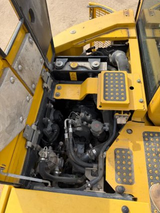 Excavadora Komatsu PC138US-10