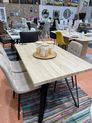 Mesa de comedor madera y metal