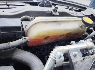 349114 8987171010 centralita motor toyota avensis