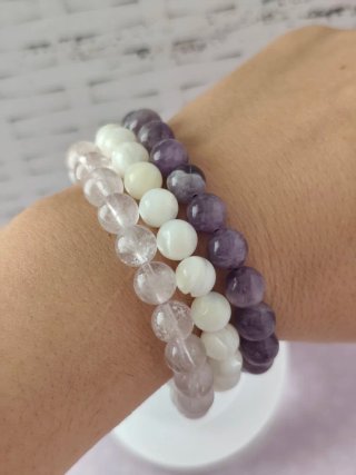 Pulsera de mineral natural concha blanca