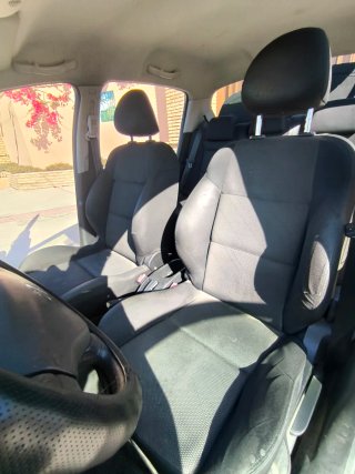 Peugeot 207 1.4 HDI 70 cv del 2007 con 268.370