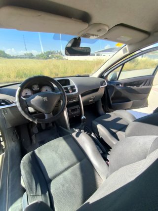 Peugeot 207 1.4 HDI 70 cv del 2007 con 268.370