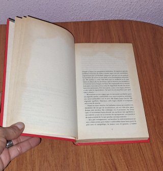3 libros "Colección Premio Planeta".