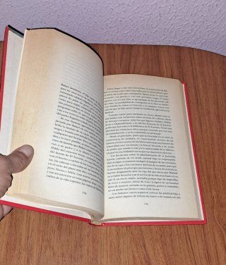 3 libros "Colección Premio Planeta".