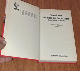 3 libros "Colección Premio Planeta".