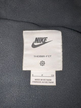 Abrigo Nike Negro con Capucha
