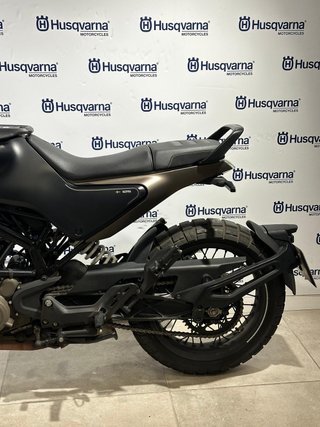 OCASION - HUSQVARNA SVARTPILEN 125 2023