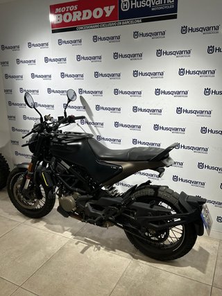 OCASION - HUSQVARNA SVARTPILEN 125 2023