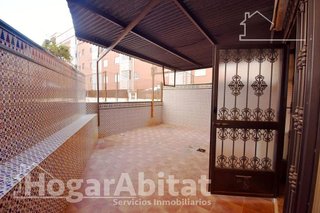 Piso en venta en Piscinas en Villarreal