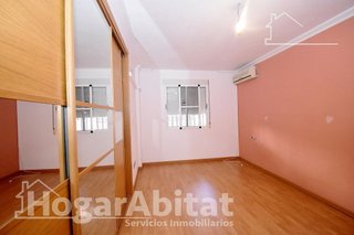 Piso en venta en Piscinas en Villarreal