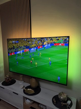 Television Philips 65 Ambilight 4K QLED