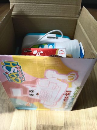 Caja registradora de juguete con dinero