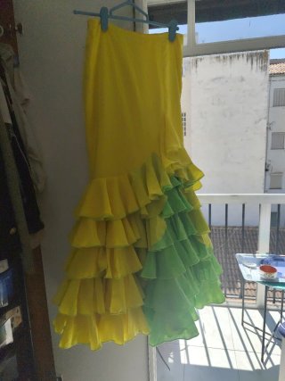 Falda flamenca volantes