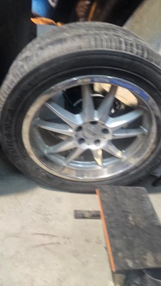 4 Llantas OZ 275/45 R19.  200€ las 4