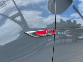 Volkswagen Golf GTI TCR 2.0 TSI 213kW(290CV) DSG