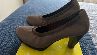 Zapatos Pitillos Talla 39 Beige/Marrón