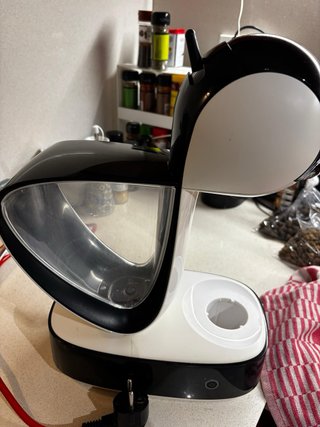 Cafetera Dolce Gusto Blanca y Negra