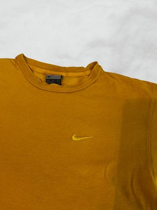 Camiseta Nike Mostaza Mujer Talla L