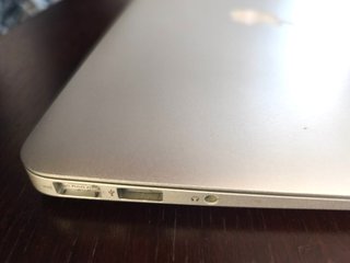 APPLE MACBOOK AIR 11,6 " MOD. A 1370 PERFECT !
