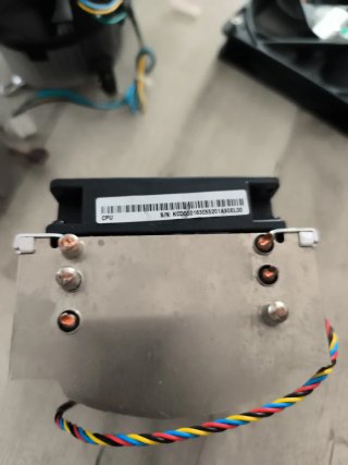 Disipadores CPU Cooler Master e Intel