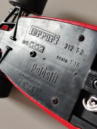 Ferrari T2 Burago Gilles Villeneuve