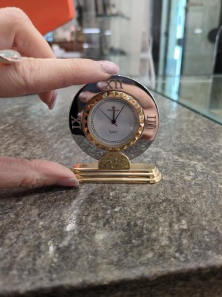 Orologio da comodino Pryngeps