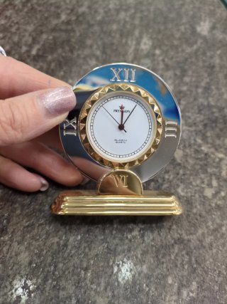 Orologio da comodino Pryngeps