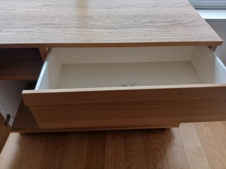 Cómoda IKEA de madera
